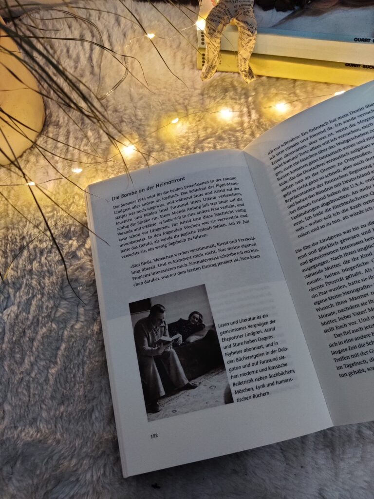 geöffnetes Buch mit originalem Bild aus dem Leben von Astrid Lindgren