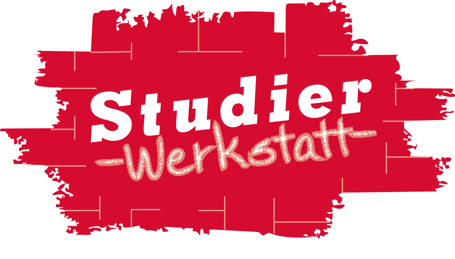 Logo_Studierwerkstatt_ziegelstein_rot Logo der Studierwerkstatt mit weißem Schriftzug 'Studier' und beigen Schriftzug 'Werkstatt' auf rotem, rechteckigem Hintergrund in Pinselstrichoptik.